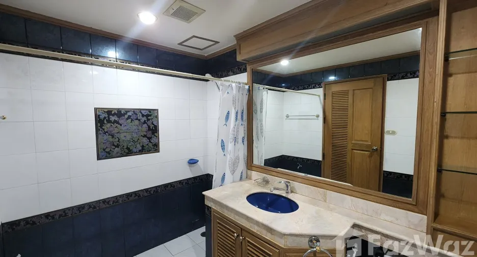 For rent 1 bed condo in Phaya Thai, Bangkok
