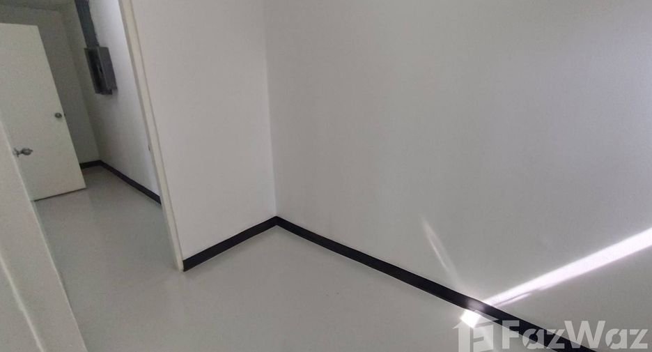 For rent 3 bedrooms apartment in Watthana, Bangkok