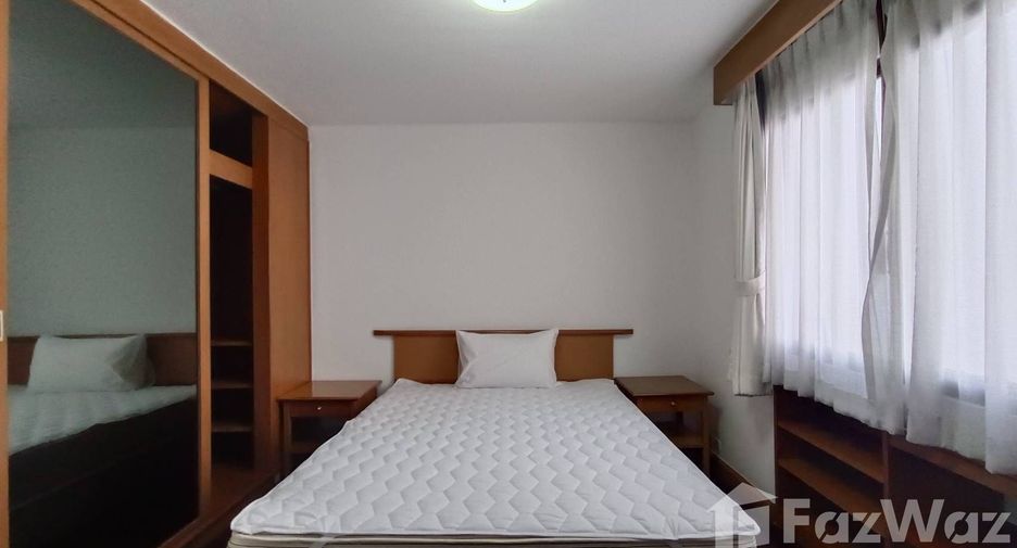 For rent 3 bedrooms apartment in Watthana, Bangkok