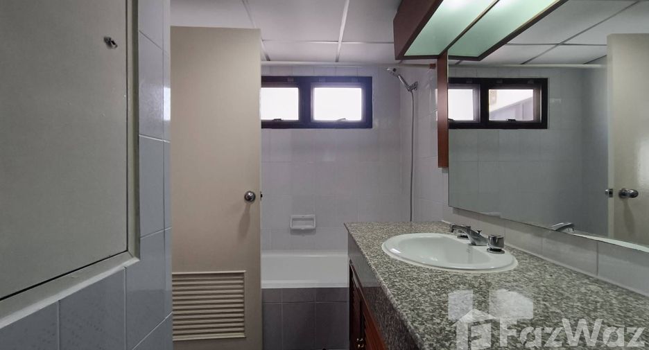 Apartment zur Miete mit 3 Zimmer in Watthana, Bangkok