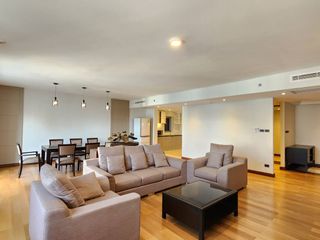 For rent 3 bedrooms condo in Pathum Wan, Bangkok