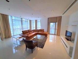 À louer 3 chambres condo à Pathum Wan, Bangkok