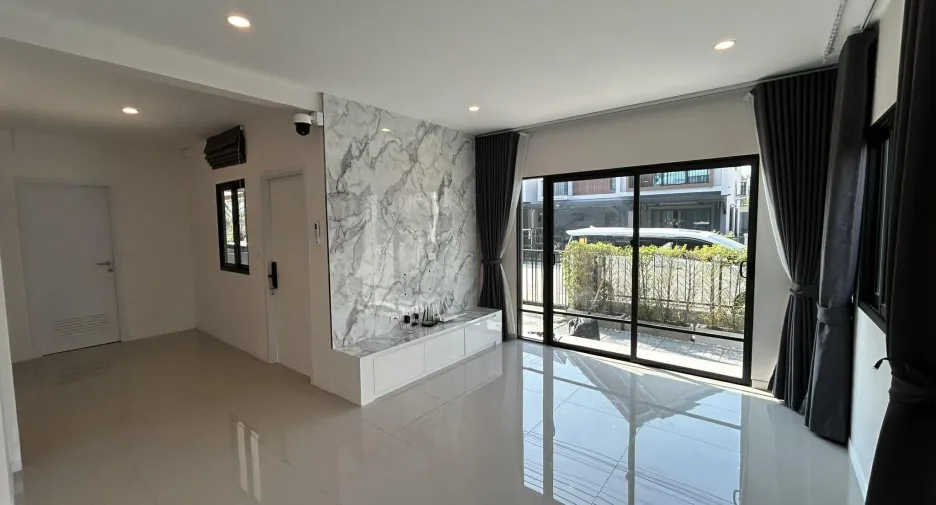 For rent 4 bedrooms house in Bang Kruai, Nonthaburi
