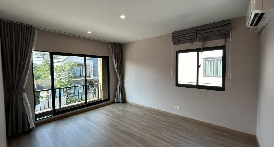 For rent 4 bedrooms house in Bang Kruai, Nonthaburi