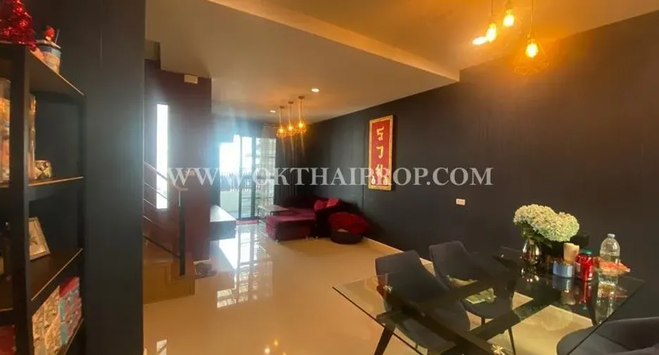 Продажа 3 спальни таунхаус в Mueang Pathum Thani, Патумтани