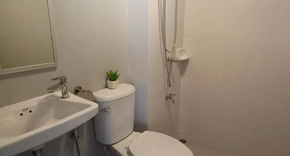 For rent 2 bedrooms condo in Thanyaburi, Pathum Thani
