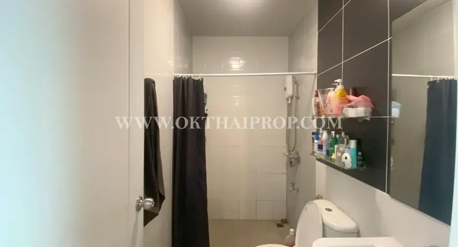 Продажа 3 спальни таунхаус в Mueang Pathum Thani, Патумтани