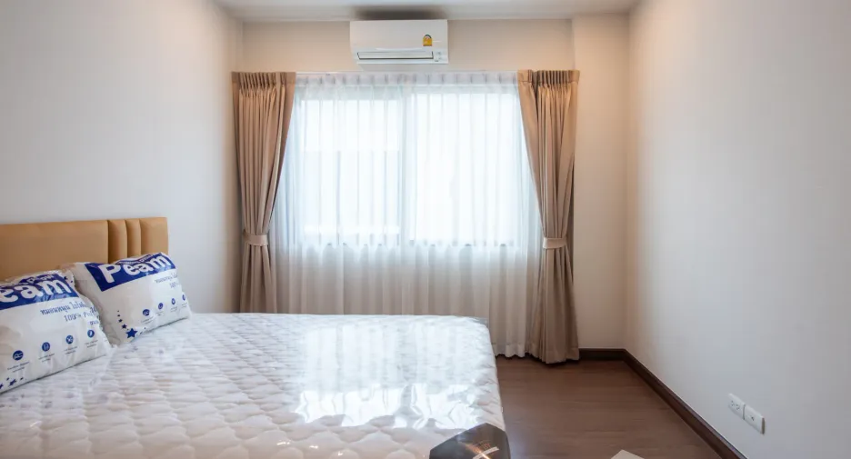 For sale and for rent 5 bedrooms house in Bang Kruai, Nonthaburi