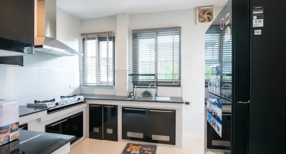 For sale and for rent 5 bedrooms house in Bang Kruai, Nonthaburi
