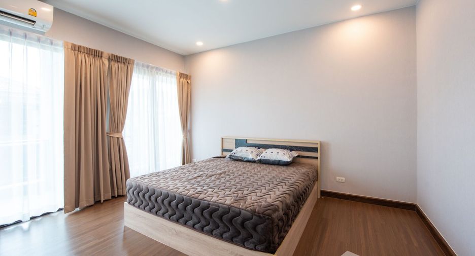 Casa en venta y en alquiler de 5 habitaciones en Bang Kruai, Nonthaburi
