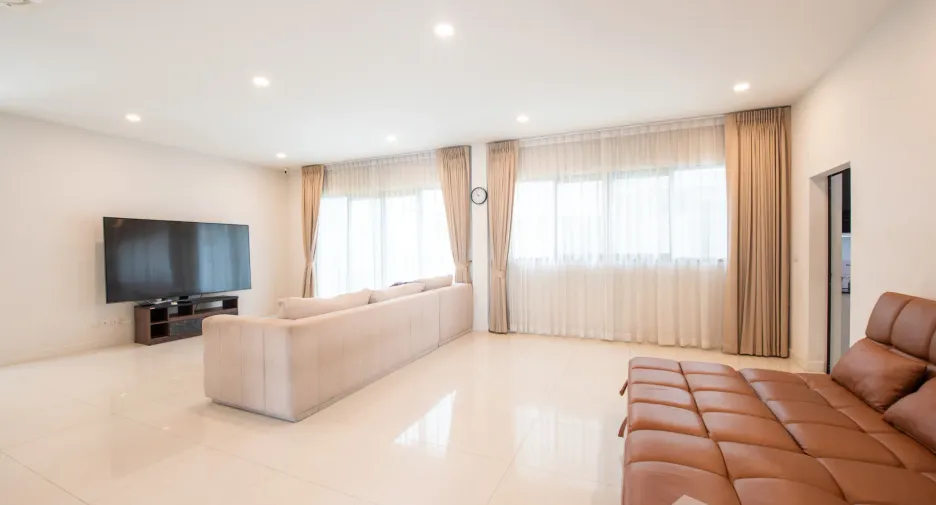 For sale and for rent 5 bedrooms house in Bang Kruai, Nonthaburi