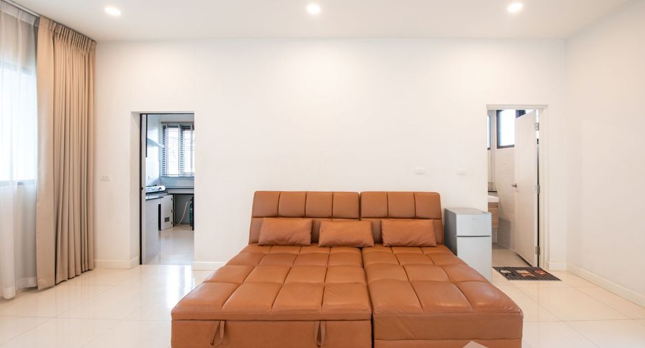 Casa en venta y en alquiler de 5 habitaciones en Bang Kruai, Nonthaburi