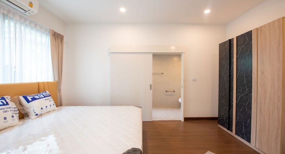Casa en venta y en alquiler de 5 habitaciones en Bang Kruai, Nonthaburi