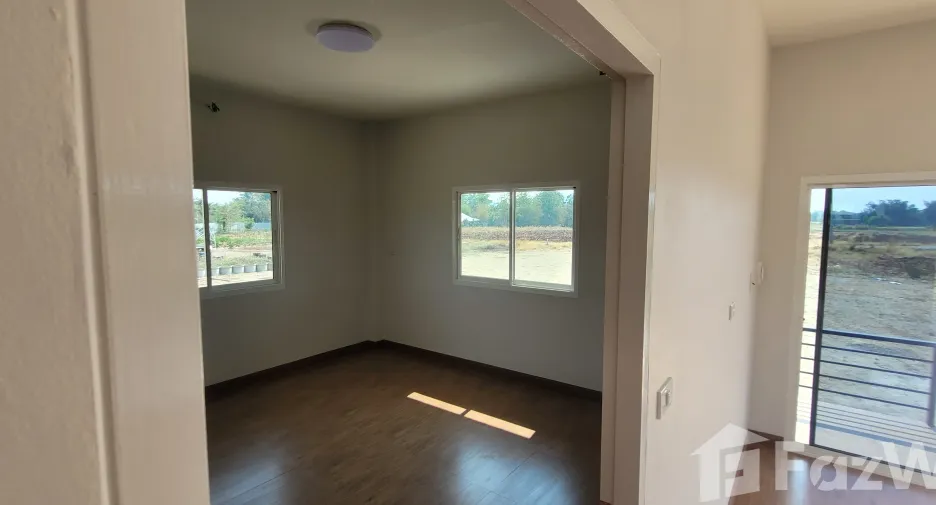 For sale 2 bedrooms house in Mueang Nakhon Sawan, Nakhon Sawan