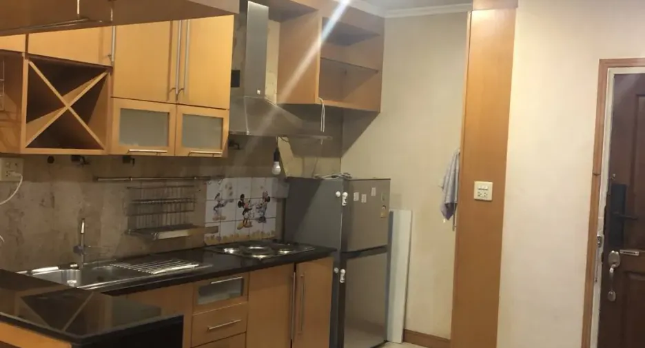 For sale 1 bed condo in Yan Nawa, Bangkok