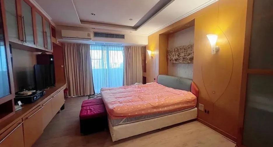 For sale 1 bed condo in Yan Nawa, Bangkok