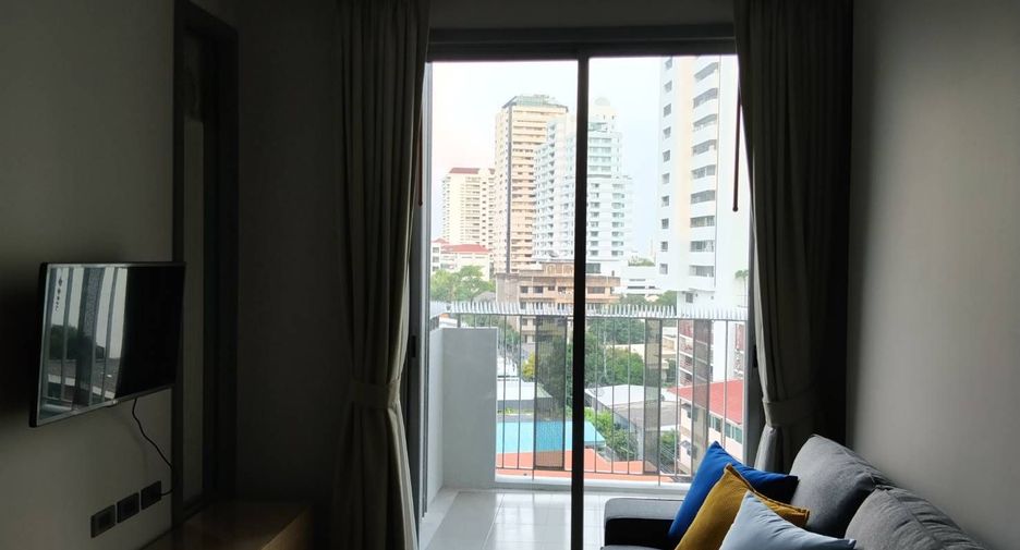 For sale 1 bed condo in Watthana, Bangkok