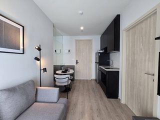 Condo en alquiler de 1 habitaciones en Huai Khwang, Bangkok