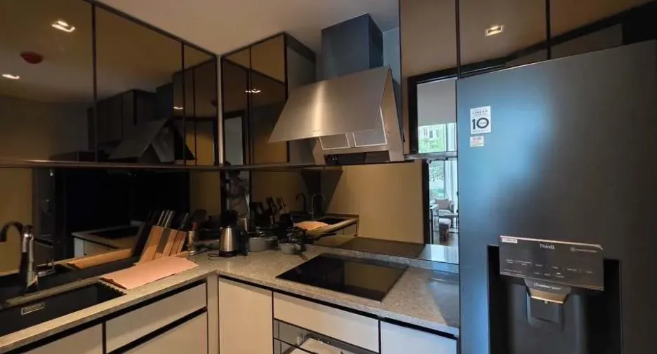 For rent 3 bedrooms condo in Watthana, Bangkok