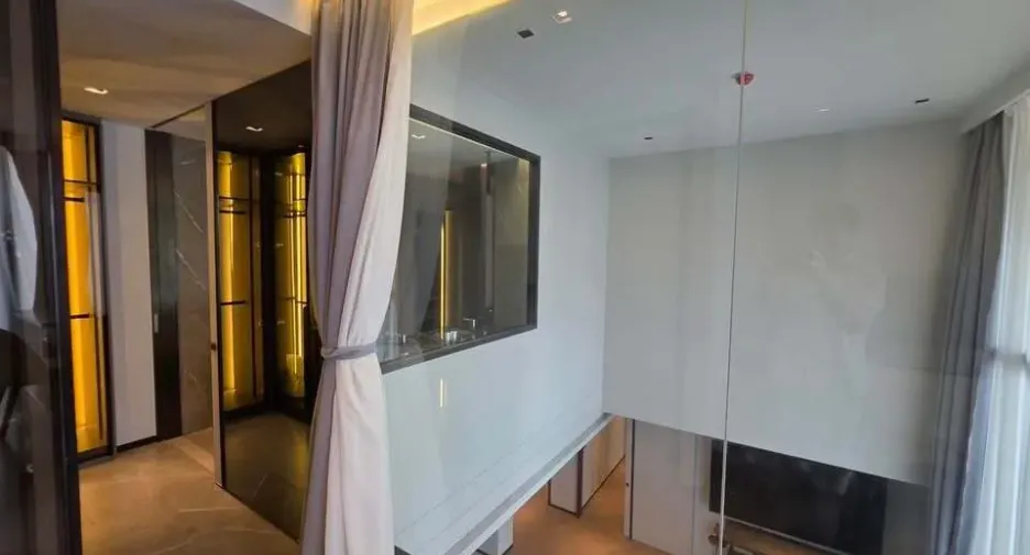 For rent 3 bedrooms condo in Watthana, Bangkok