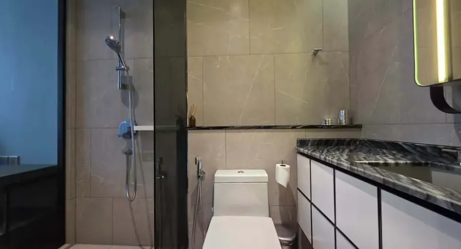 For rent 3 bedrooms condo in Watthana, Bangkok