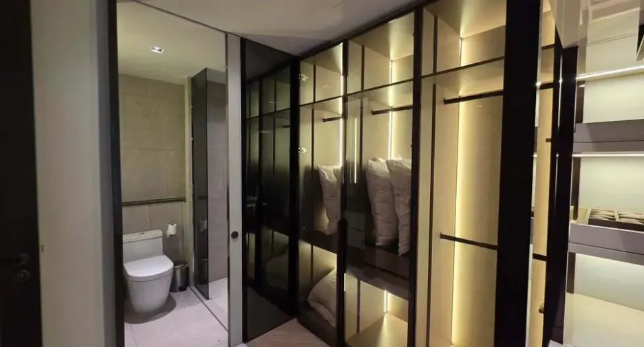 For rent 3 bedrooms condo in Watthana, Bangkok