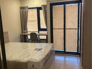 For rent 1 bed condo in Khlong San, Bangkok