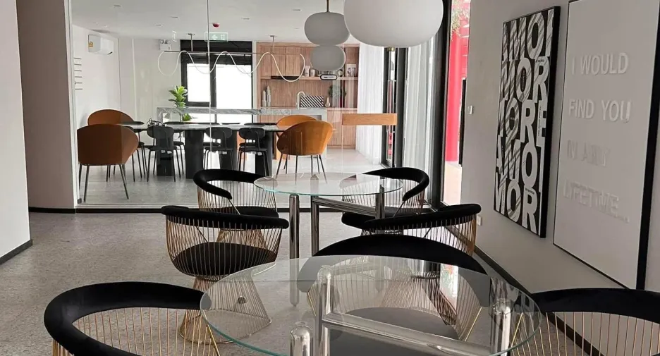 For rent studio condo in Huai Khwang, Bangkok