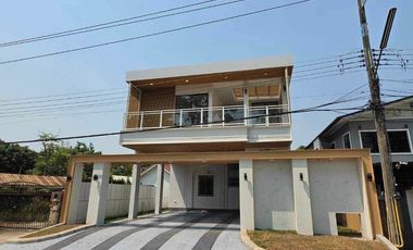 For sale 4 bedrooms villa in Hang Dong, Chiang Mai
