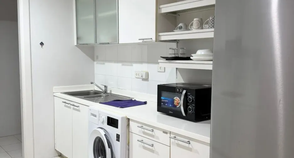 For sale and for rent 3 bedrooms condo in Watthana, Bangkok