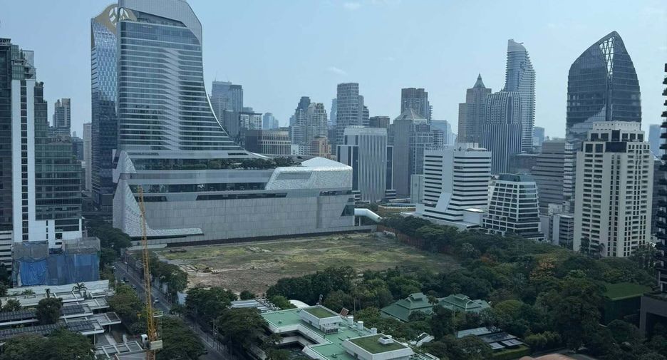For rent 1 bed condo in Pathum Wan, Bangkok
