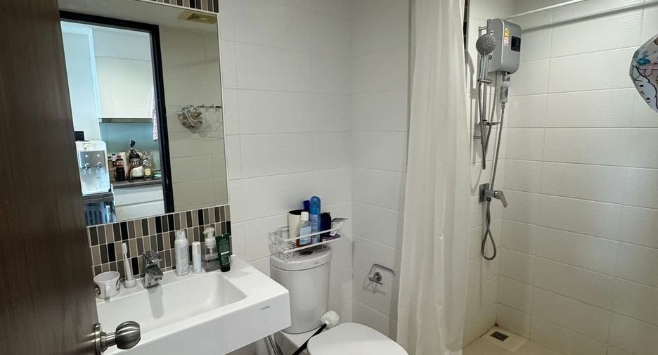 For rent 2 bedrooms condo in Bang Na, Bangkok