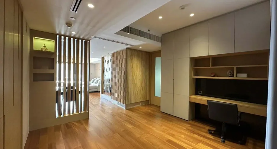 À vendre et à louer 2 chambres condo à Yan Nawa, Bangkok