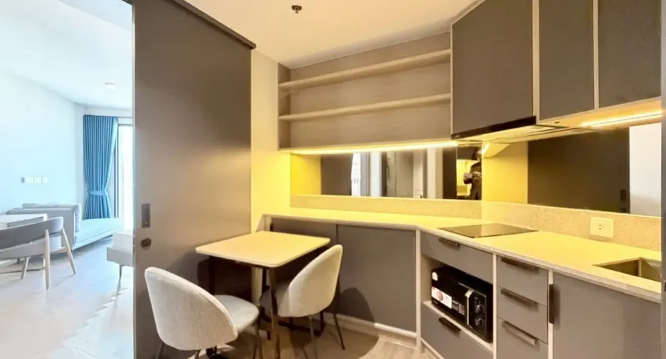For rent 1 bed condo in Bang Rak, Bangkok