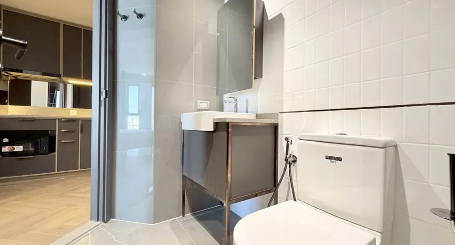 For rent 1 bed condo in Bang Rak, Bangkok