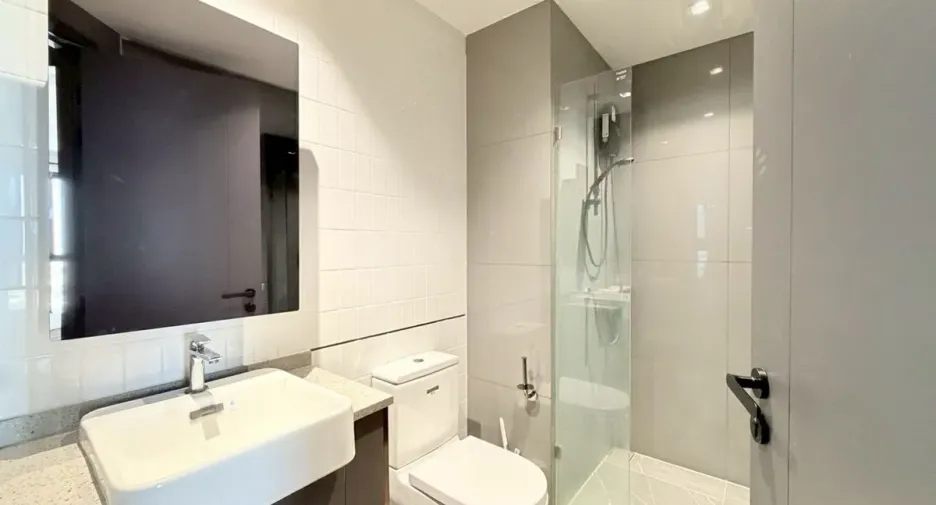 For rent 1 bed condo in Bang Rak, Bangkok
