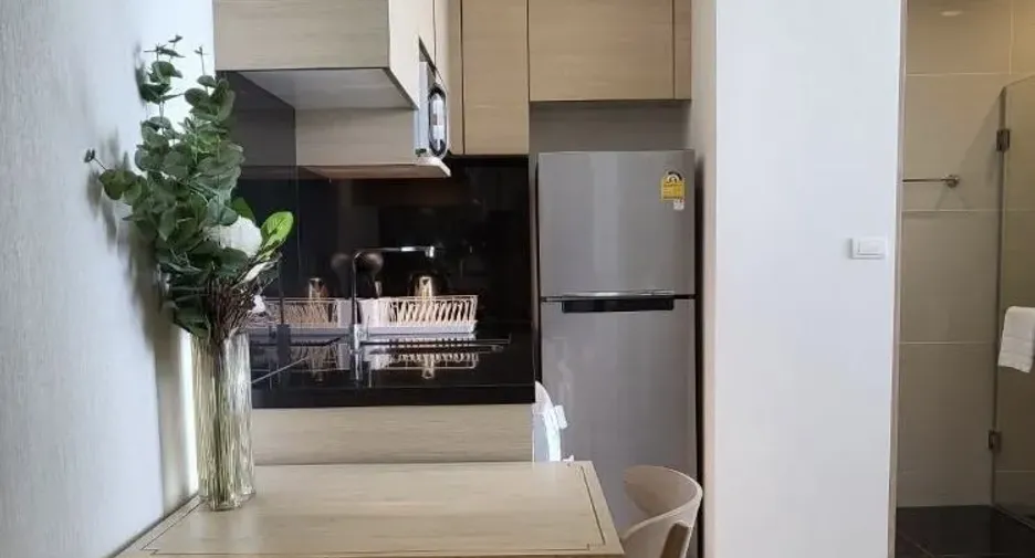 For rent studio condo in Khlong Toei, Bangkok