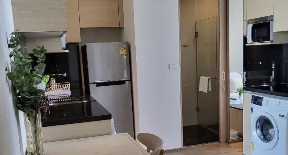 For rent studio condo in Khlong Toei, Bangkok