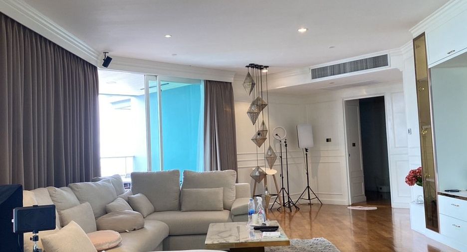 For sale 4 bedrooms condo in Bang Kho Laem, Bangkok