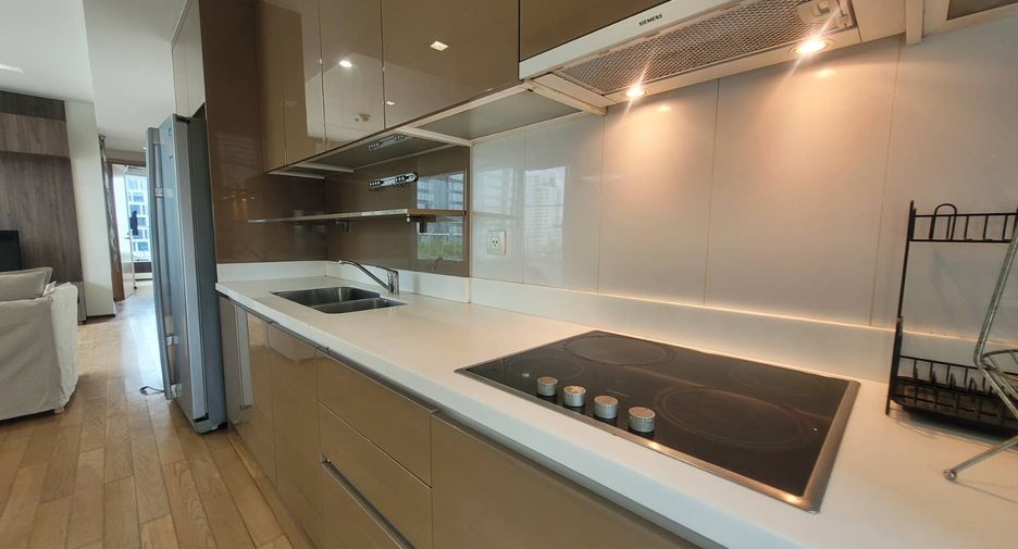 For rent and for sale 2 bedrooms condo in Khlong Toei, Bangkok