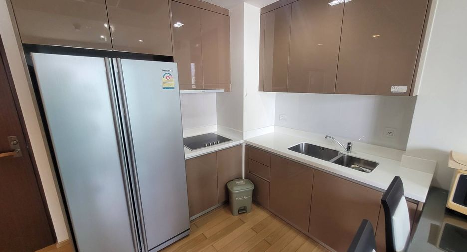 For rent 2 bedrooms condo in Khlong Toei, Bangkok