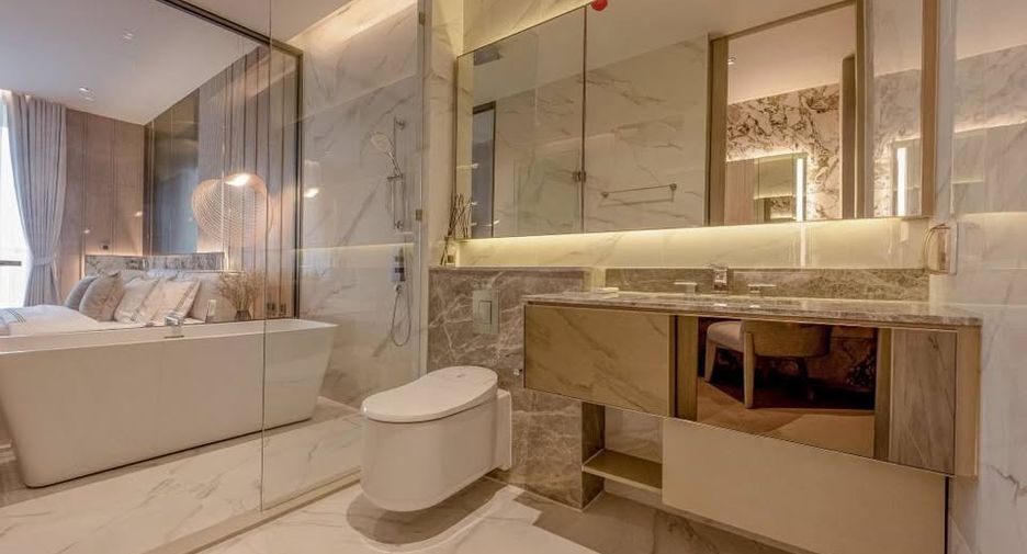 For rent 2 bedrooms condo in Sathon, Bangkok