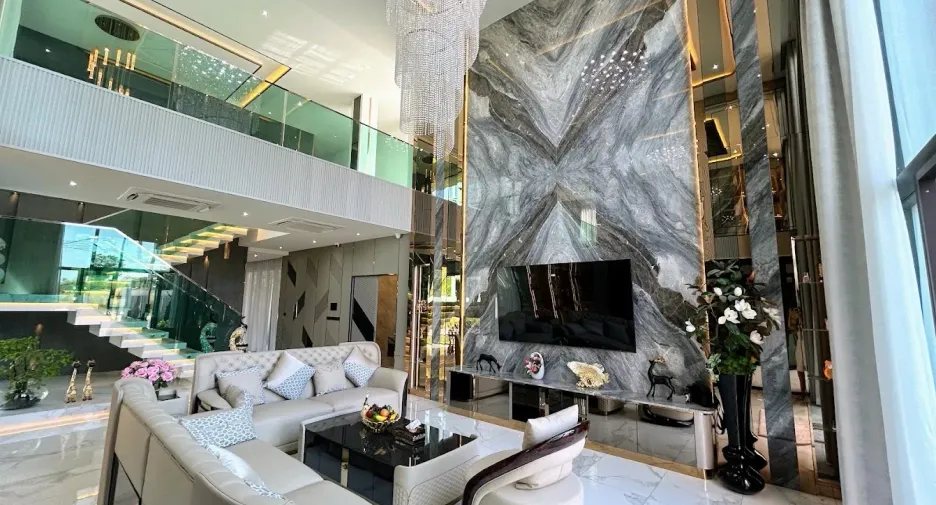For sale 5 ベッドルーム villa in Bang Lamung, Chonburi