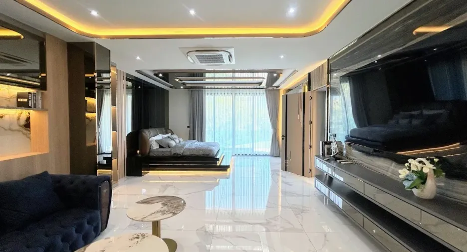 For sale 5 ベッドルーム villa in Bang Lamung, Chonburi