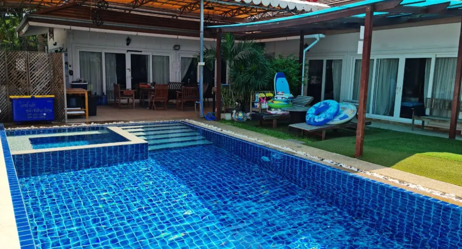 For sale 4 bedrooms villa in Hua Hin, Prachuap Khiri Khan
