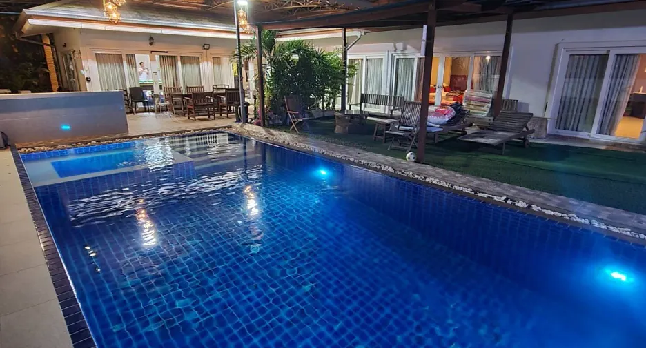 For sale 4 bedrooms villa in Hua Hin, Prachuap Khiri Khan