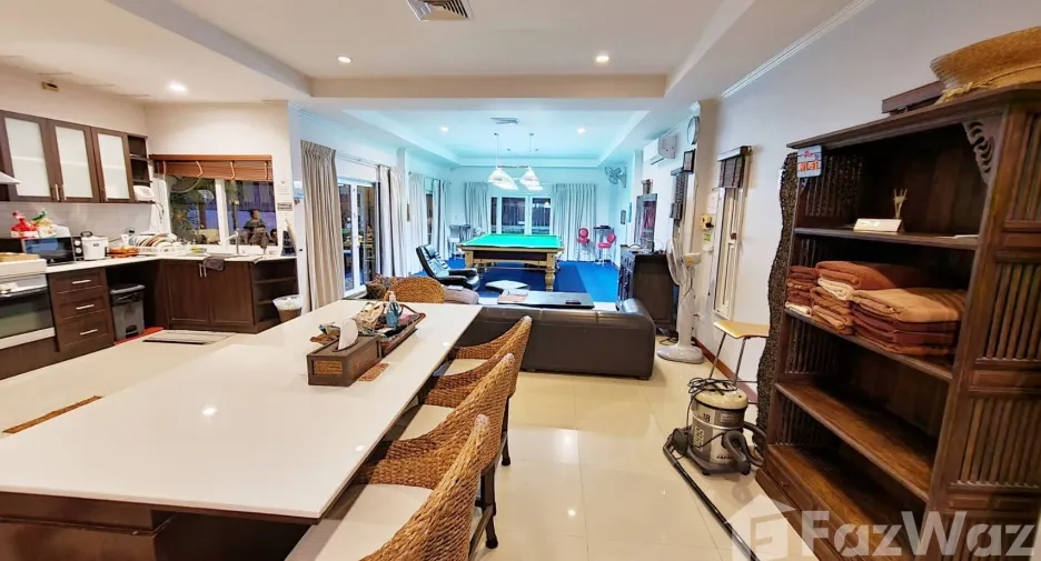 For sale 4 bedrooms villa in Hua Hin, Prachuap Khiri Khan