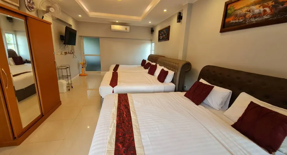 For sale 4 bedrooms villa in Hua Hin, Prachuap Khiri Khan
