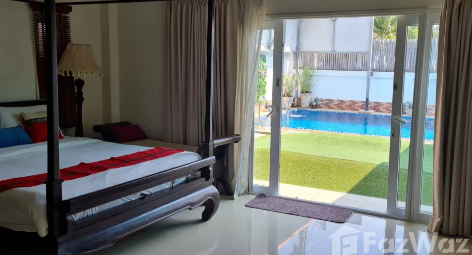 For sale 4 bedrooms villa in Hua Hin, Prachuap Khiri Khan