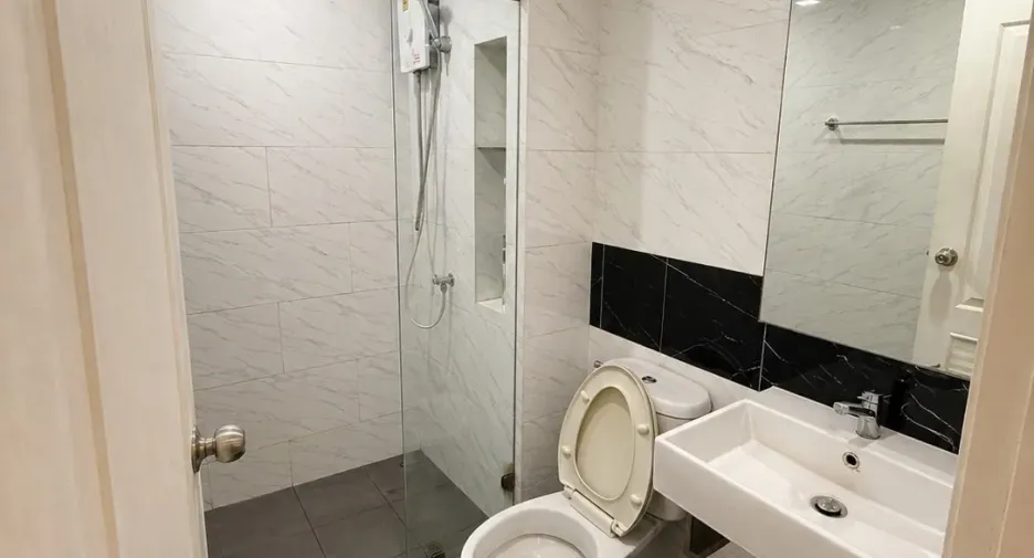 Продажа 1 кровать кондо в Pluak Daeng, Районг